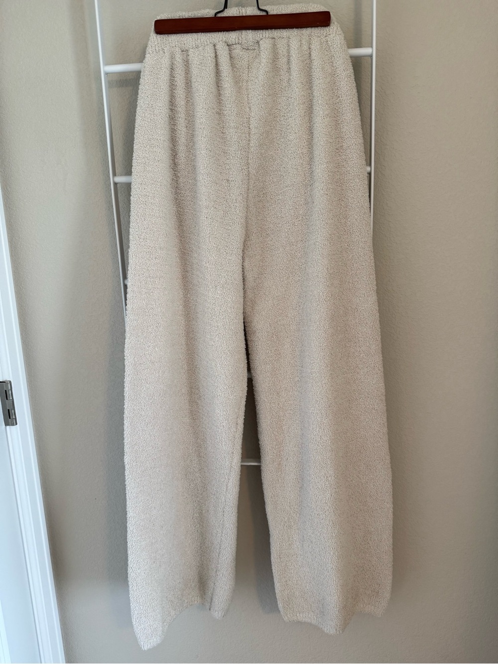 Anthro cupcakes & cashmere Cozy Cream Knit Lounge Pants - Picture 2 of 4
